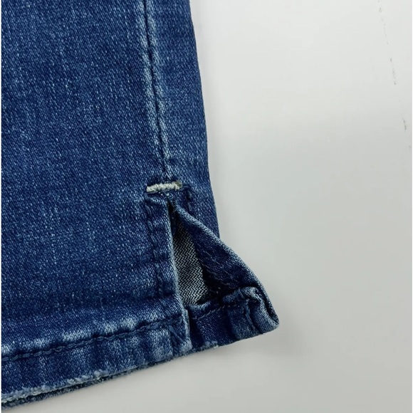 SUZANNE BETRO • Women’s Cropped Capri Jeans - Picture 6 of 8